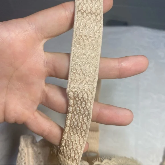 34DDD Paramour Bra with Flaw 34F Eyelash Lace Demi Underwire Cream Nude - Picture 11 of 11